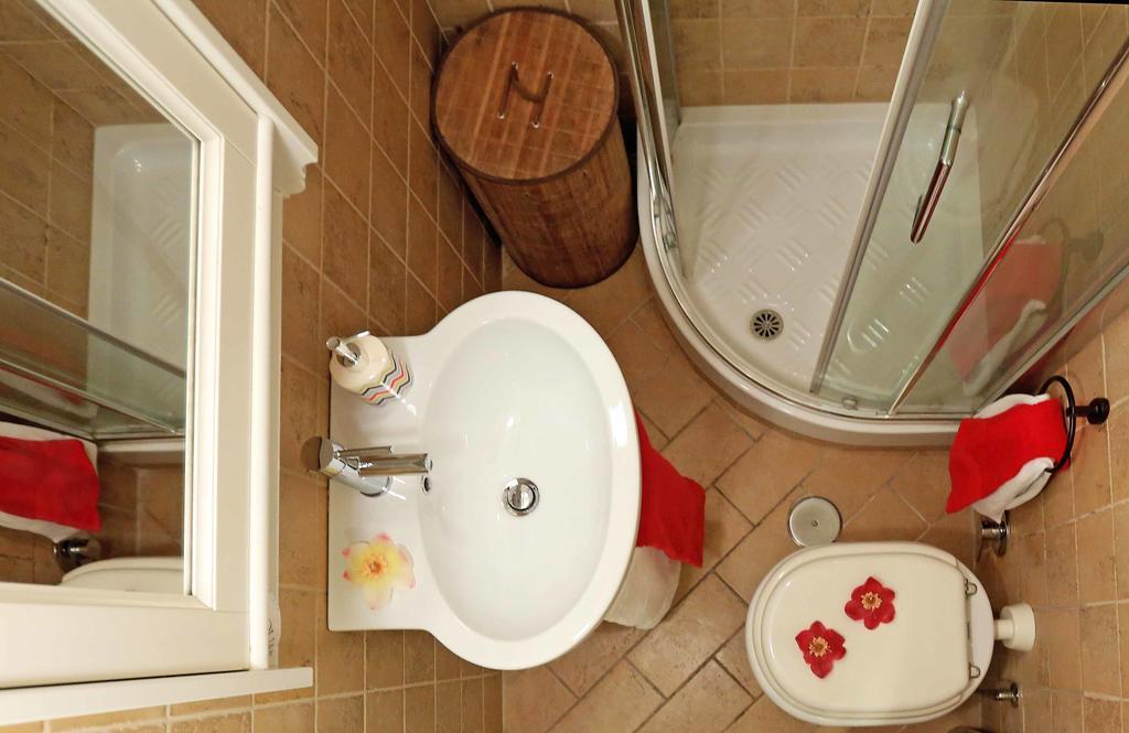 Riari Trastevere Apartment Рим Екстериор снимка